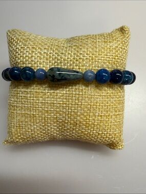 Blue Agate Beaded Stretch Bracelet